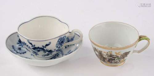 Tasse, Meissen, Schwertermarke, 1774-1817, Bukett in Grautön...