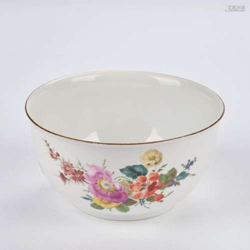 Kumme, Meissen, Schwertermarke, 1740-1780, bunte Blumenmaler...