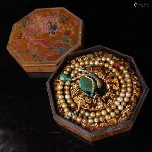 珍藏收清代宫廷皇家御用珍贵天然珍珠朝珠一条 配老漆器盒一个