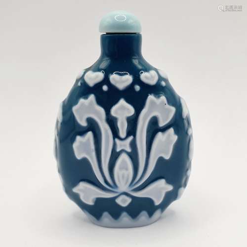A Chinese porcelain snuff bottle, 6 cm high Provenance: From...