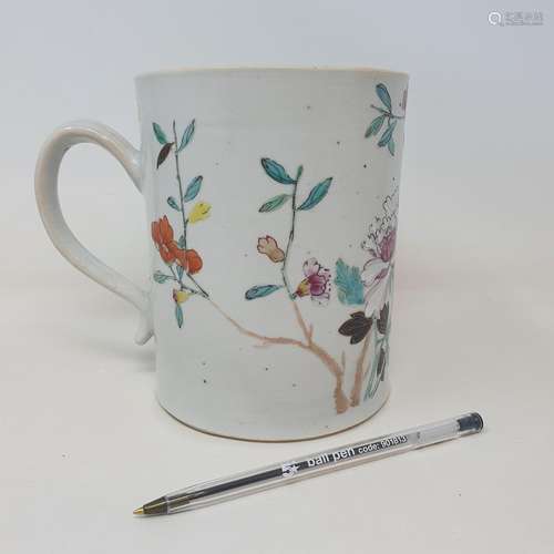 A Chinese famille verte mug, decorated flowers, 14.5 cm high...