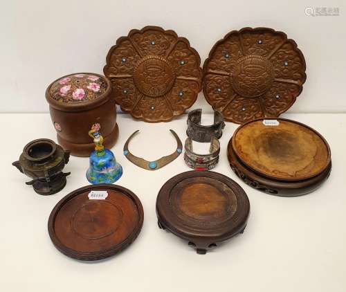 A Chinese wooden stand, with a Greek key border, 14.5 cm dia...