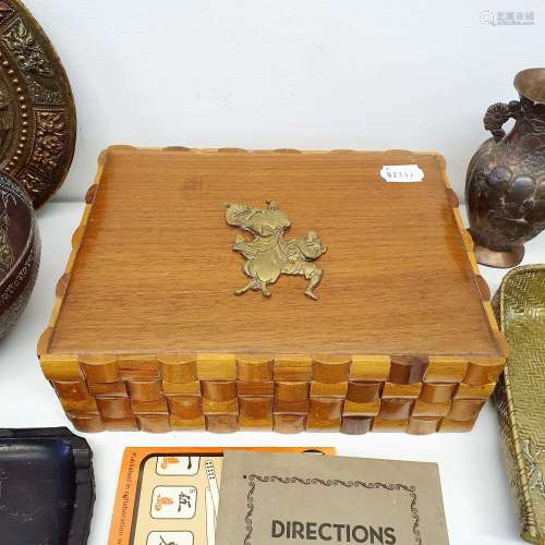 A Mah-Jong set in a fitted wooden case, and other assorted c...