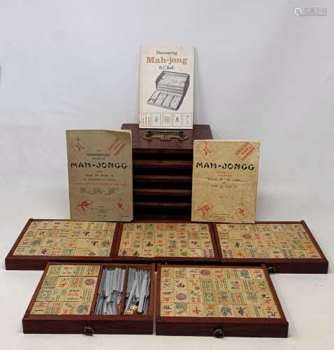 A Mah Jong set in a stained hardwood case, 20 cm wide