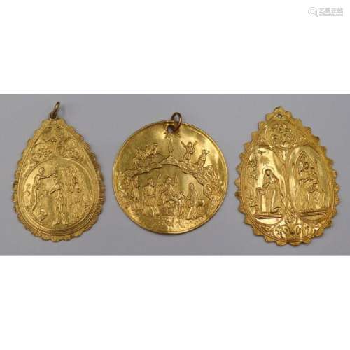 JEWELRY. (3) 18kt Gold Religious Pendants or