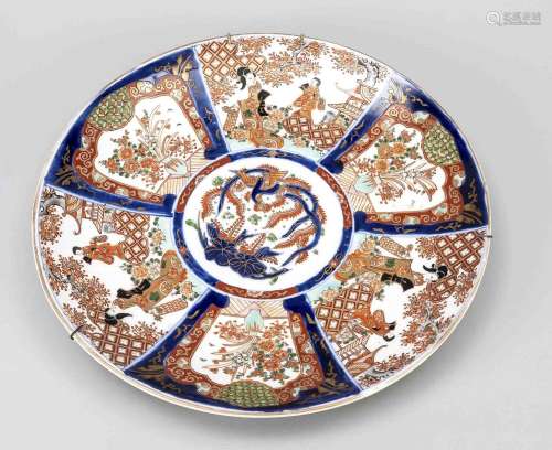 Large Imari plate, Japan, 19th