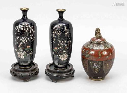 3 Japanese vases enamel cloiso