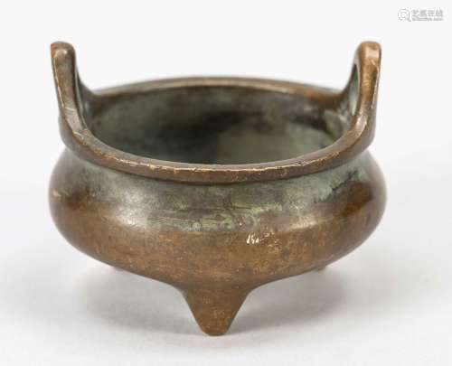 Small censer in the shape of a