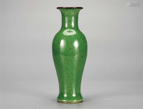 绿釉观音瓶