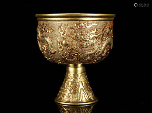 铜鎏金錾刻龙纹高足碗