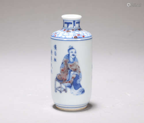 Snuff bottles of red figures in Daoguang blue and white glaz...