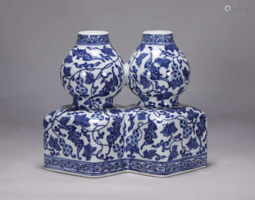 Qing Dynasty Yongzheng blue and white fluke conjoined gourd ...