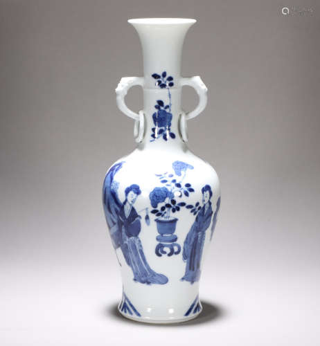 Qing Dynasty Kangxi blue and white figure double ear bottle