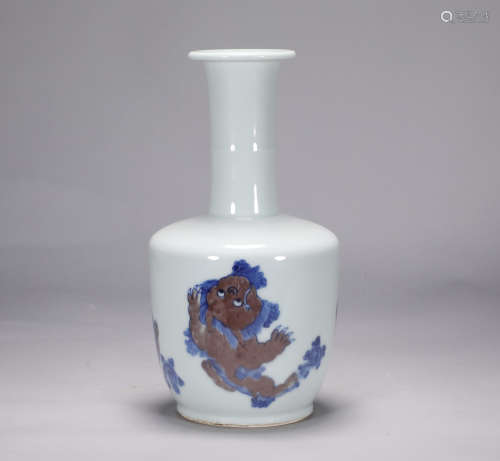 Qing Dynasty Kangxi blue and white underglaze red auspicious...