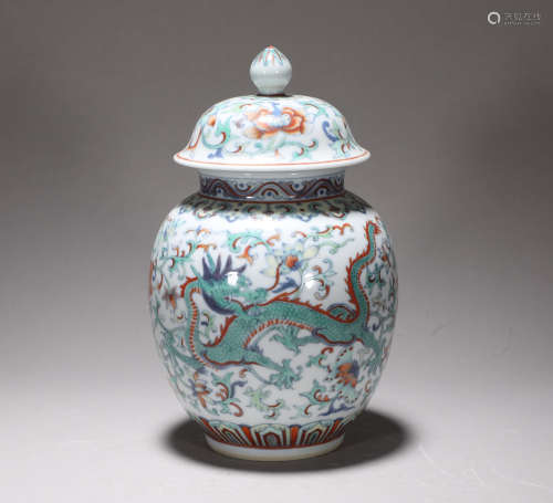 Qing Dynasty Jiaqing doucai dragon phoenix pattern pot