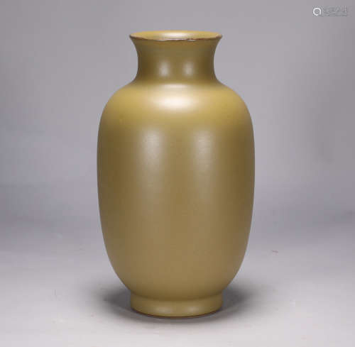 Qing Dynasty Qianlong tea foam lantern bottle