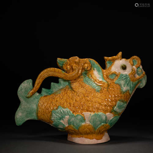中國遼時期 三彩魚龍壺