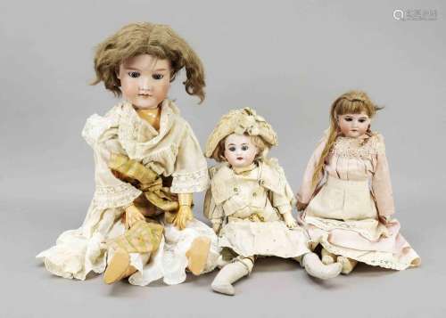 3 dolls, c. 1900, heads of buisquit