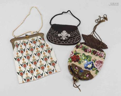 2 beaded bags, c. 1900. A beaded ba