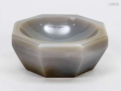Agate bowl, probably Germany 1st h.