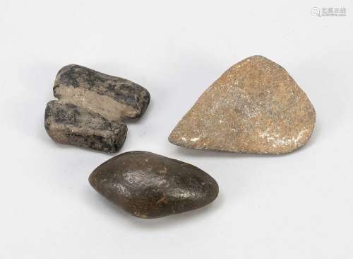 3 Stone Age throwing stones or part