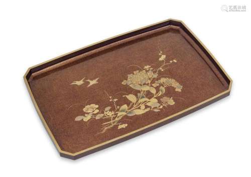 A GOLD-LACQUER SERVING TRAY Meiji (1868-1912), Taisho (1912-...