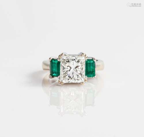 Lady s 3.81 ct Diamond & Emerald Ring