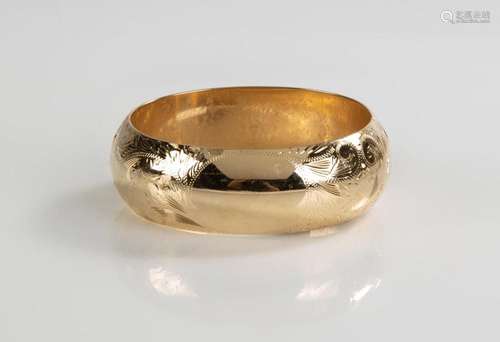 14K Gold Bangle Bracelet