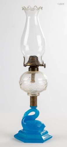 19th Century Boston Sandwich Glass Oil Lamp with Swan