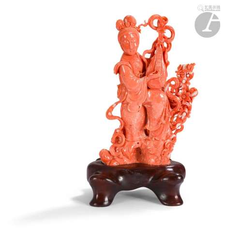 Branche de corail sculpté,