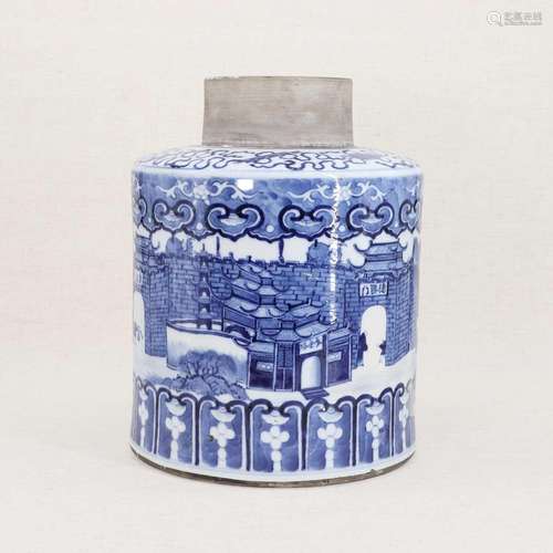 A Chinese blue and white tea caddy,