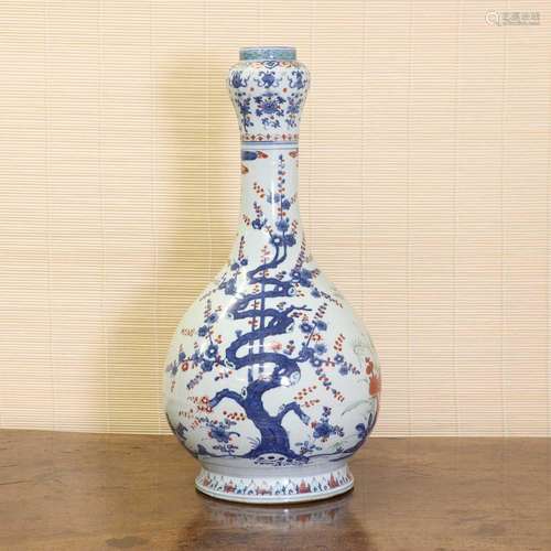 A Chinese blue and white vase,