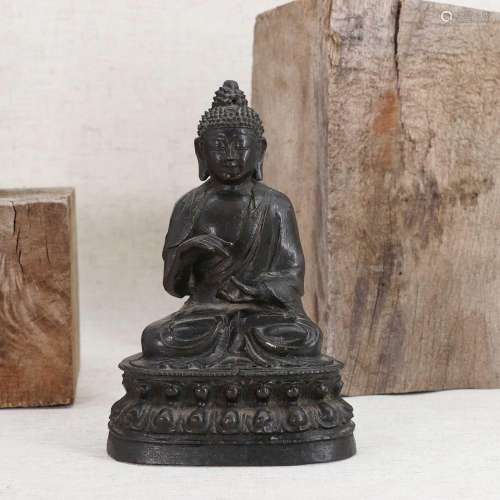 A Chinese bronze Shakyamuni Buddha,