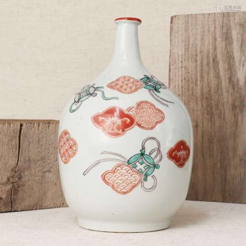 A Japanese ko-kutani vase,