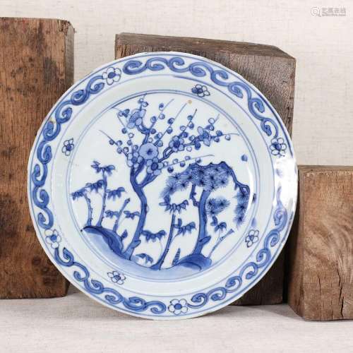 A Chinese ko-sometsuke blue and white plate,