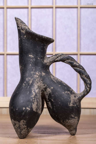 中國古代 三足 絞柄 陶壺