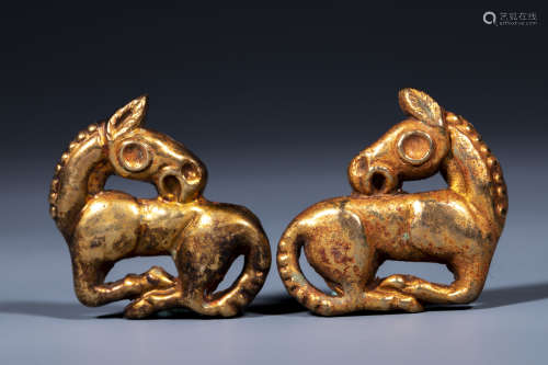 中國古代 純金 鄂爾多斯文化 金馬  一對