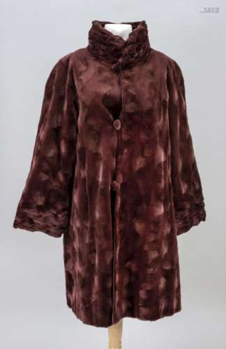 Ladies' short coat of shorn fur (min