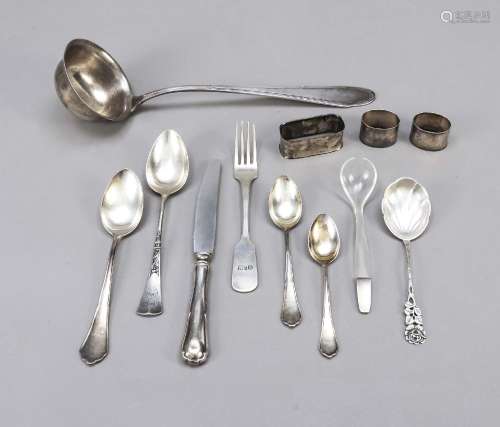 Mixed lot of 14 pieces of cutlery an
