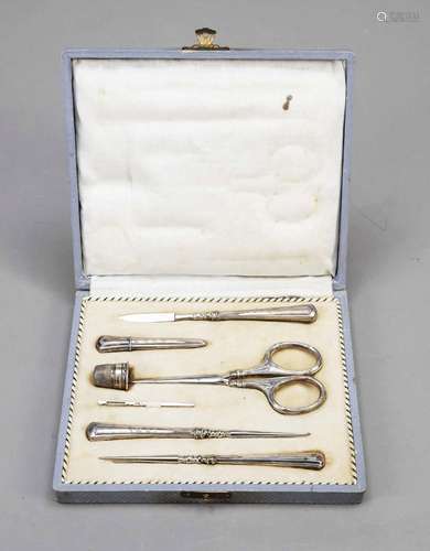 Seven-piece sewing set, 1st half of