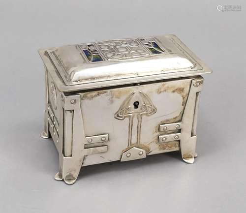 Rectangular Art Nouveau lidded box,