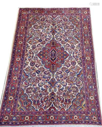 Carpet, 195 x 128 cm