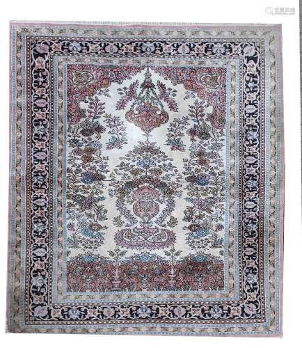 Carpet, 175 x 126 cm