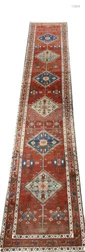 Carpet, 428 x 86 cm