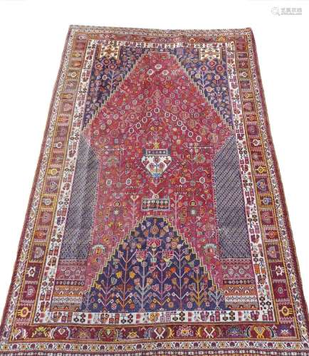 Carpet, 248 x 160 cm