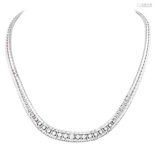 Collier mit Brillanten zus. ca. 0,80 ct,