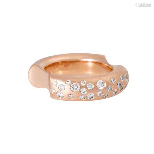 Ring mit 25 Brillanten zus. ca. 0,59 ct (punziert),