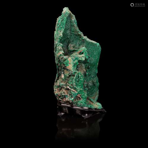 Vertical Chatoyant Malachite Specimen