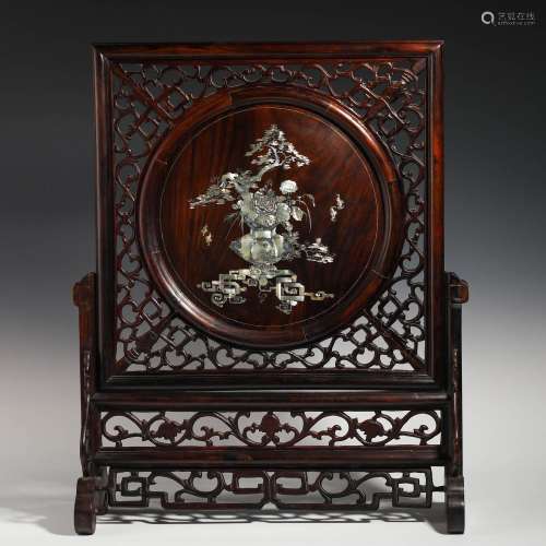 Qing Dynasty rosewood screen inlaid with mother-of-pearl