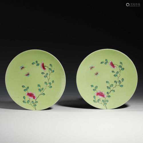 A pair of Qing Dynasty pastel plate